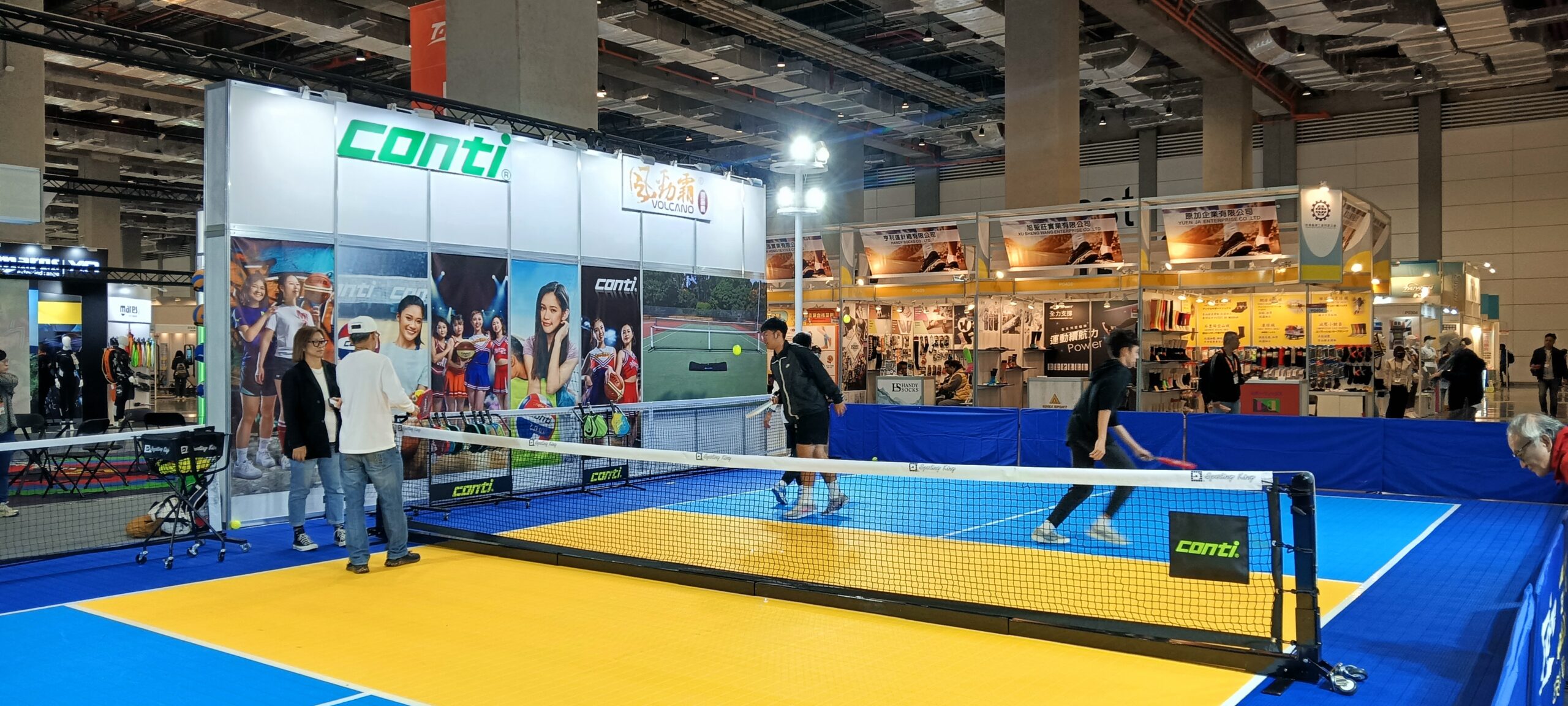Kinh nghiệm lựa chọn giày chơi Pickleball an toàn